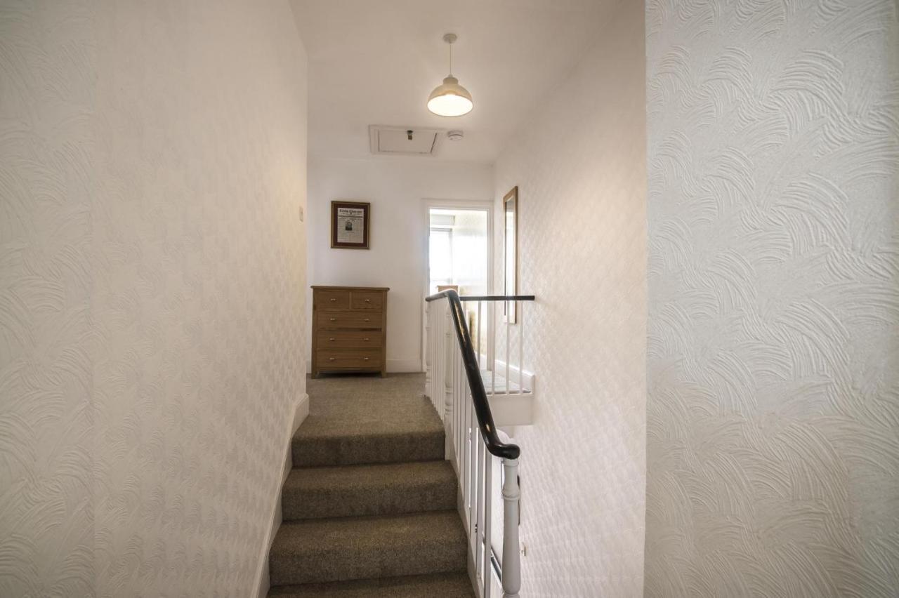Sandy Retreat - 3 Bedroom - Hébergement de vacances