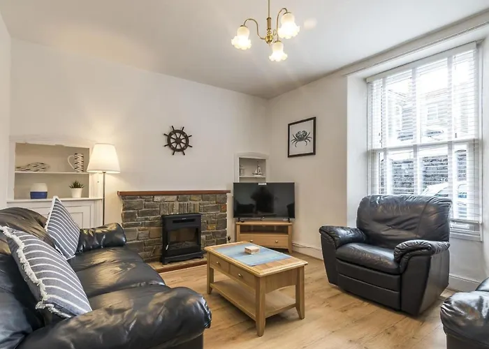 Sandy Retreat - 3 Bedroom Holiday Home - Tenby
