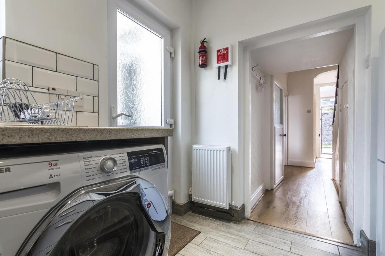 Sandy Retreat - 3 Bedroom - Holiday home Tenby