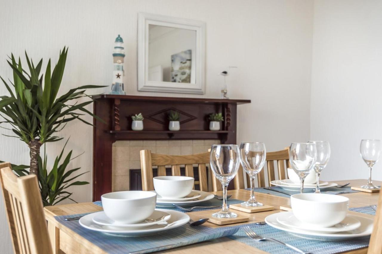 Holiday home Sandy Retreat - 3 Bedroom - *
